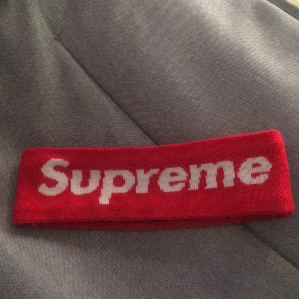 Supreme headband